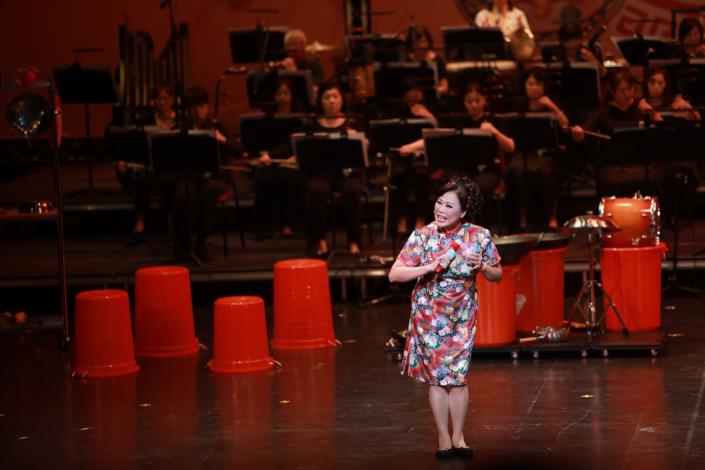 由歌仔戲演員謝玉如所飾演的媒人婆，107年《寶島辦桌》劇照