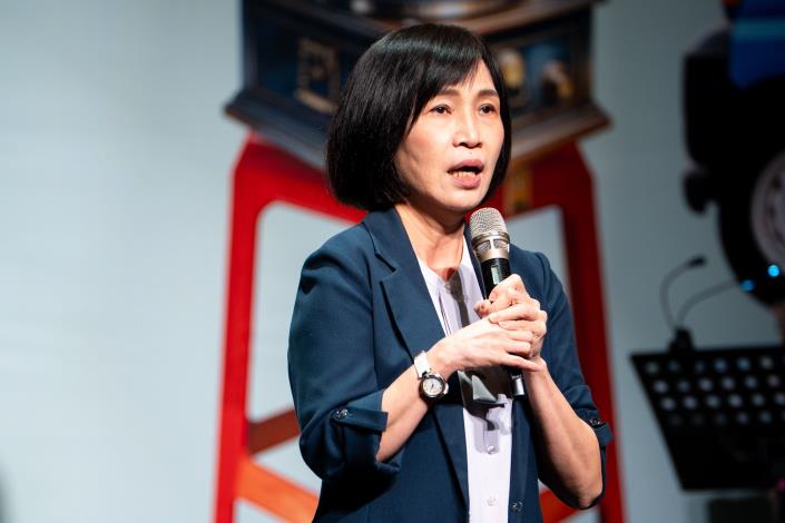 國立傳統藝術中心陳悅宜主任致詞。