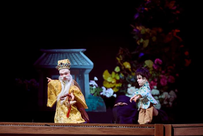 傳藝中心策辦「兒童布袋戲劇本創作推廣計劃」展現布袋戲走進兒童劇領域的無限可能（圖為第一屆優選作品《原來你佇咧》演出照）