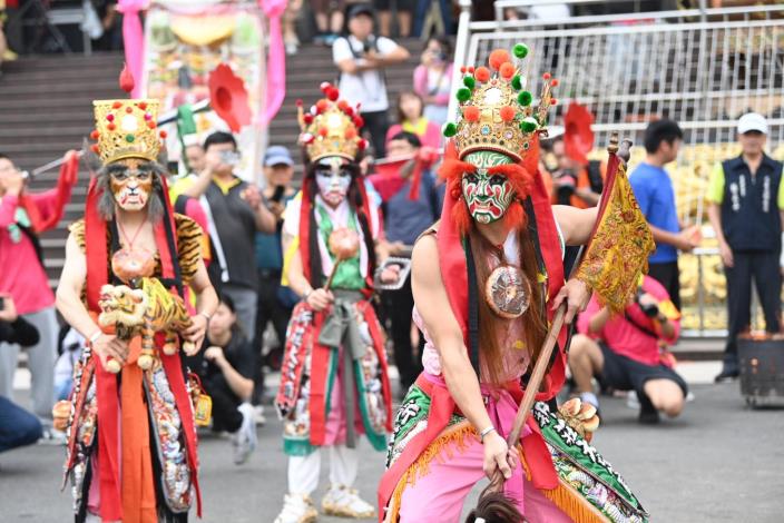來自新北市的「新莊地藏庵大眾廟中港厝官將首」為全臺「官將首」起源，本次首度跨出新莊參與演出，極為難得。（國立傳統藝術中心提供）