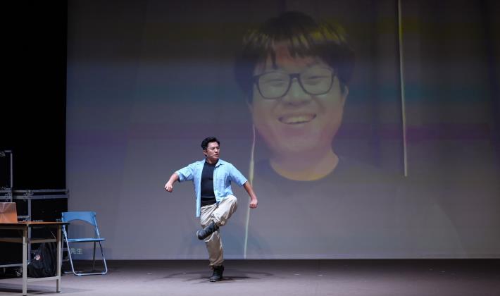 毛斷計畫《找歌仔戲演員主演 BL 是否搞錯了什麼》，從後設角度出發，讓BL音樂劇與歌仔戲正面交鋒，重新思考創作的意義。