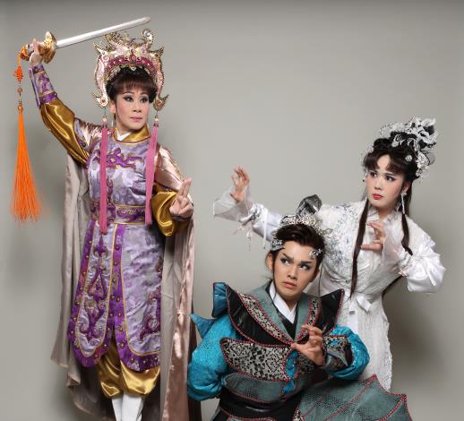 李靜芳歌仔戲團《臨水平妖–陳靖姑》精粹版刻劃臨水夫人守護百姓、祈雨除妖的民間信仰。（國立傳統藝術中心提供）