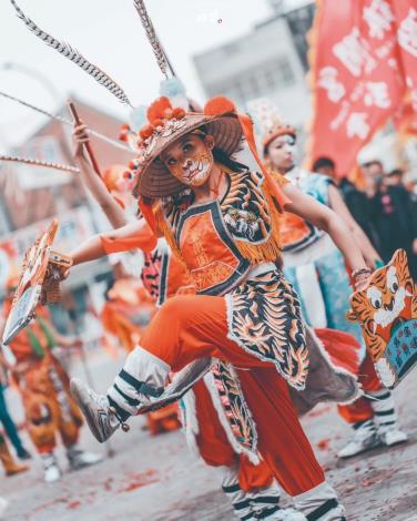 女子八家將靠著實力，向大家證明「男生可以，女生也行！」（振宗藝術團提供）