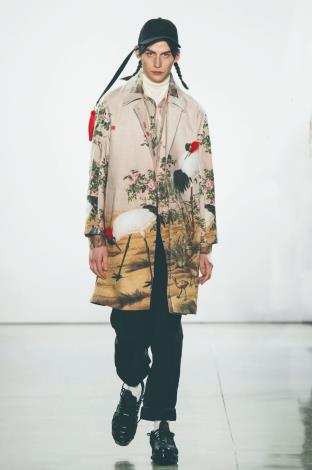 周裕穎JUST IN XX與故宮博物院聯名系列「Super linXX超脫」。（JUST IN XX 提供）