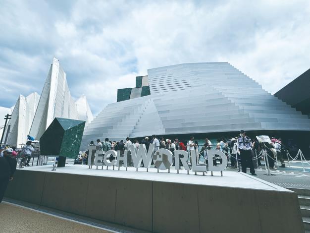 臺灣館強調高機動性與拆解再利用可能，呼應循環經濟設計思維。