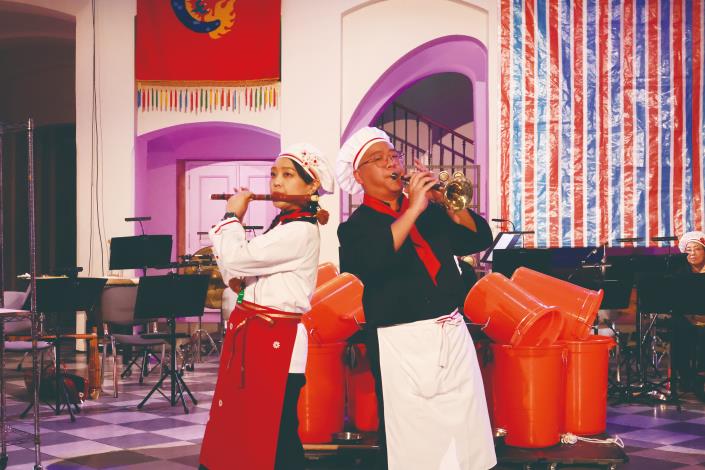 我們在布拉格的廟口辦了一桌台語喜酒 臺灣國樂團《寶島辦桌》劇場式音樂會幕後