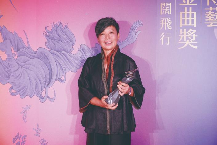 伍姍姍以「團隊協作」重構劇場結構，將布袋戲轉化為一套跨越國界、感知交融的新美學語言。（臺北木偶劇團提供）