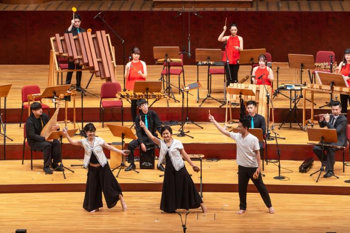 台灣竹樂團在演出中呈現多樣貌竹樂器，希望激起大眾對竹樂器的興趣及重視。圖為《竹樂嘉年華》音樂會精彩演出。