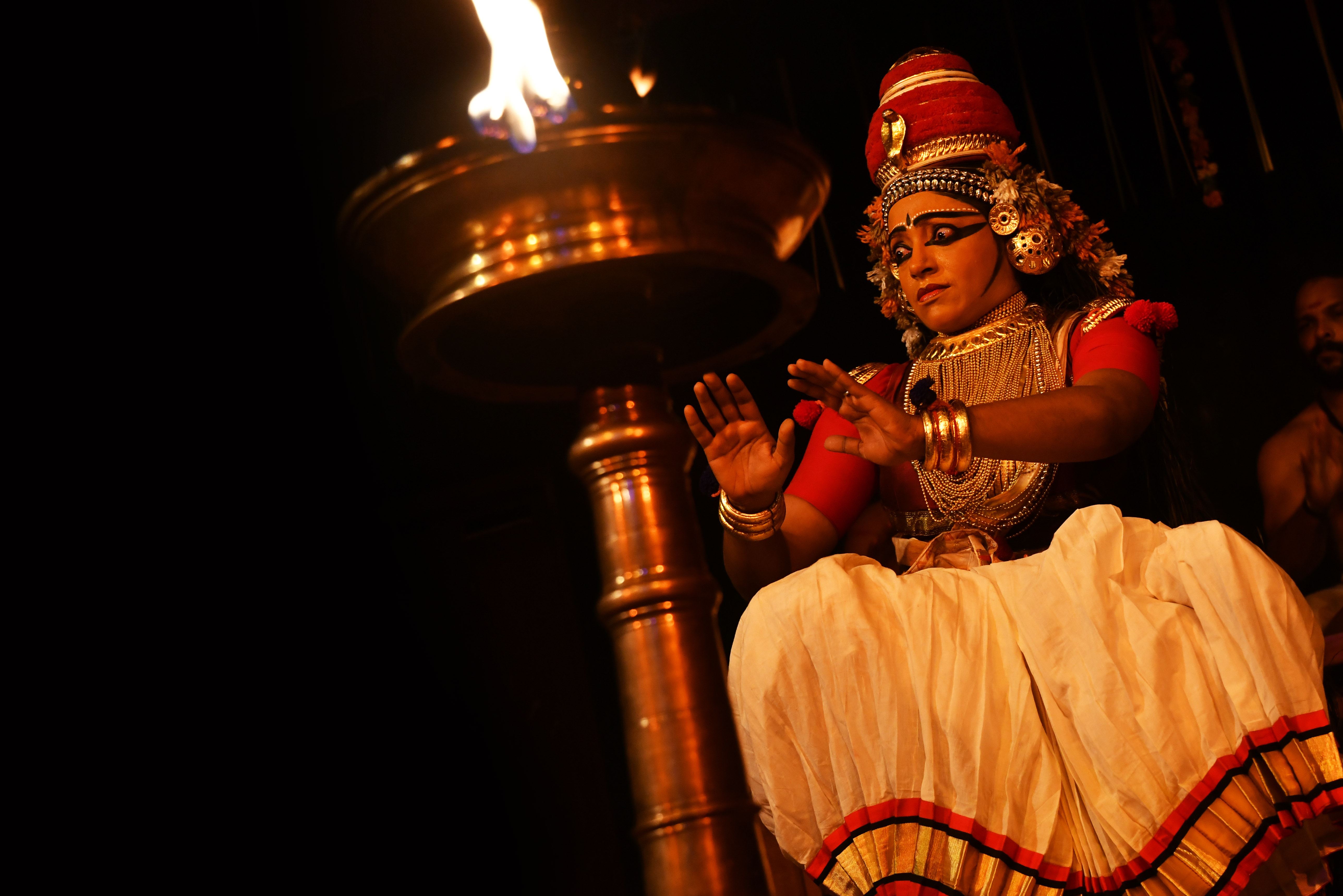 印度梵劇「苦替雅坦」（Kutiyattam）已有兩千多年歷史，聯合國指定為非物質文化遺產。（喀拉拉邦表演藝術團提供）