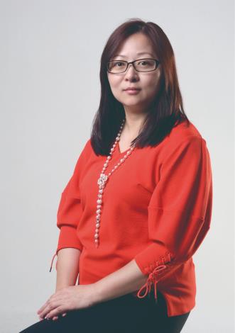 《新新》是林曉英繼獲得客委會傳統戲曲劇本徵選首獎《海東奇逢》之後，又一力作。（林榮錄攝／林曉英提供）