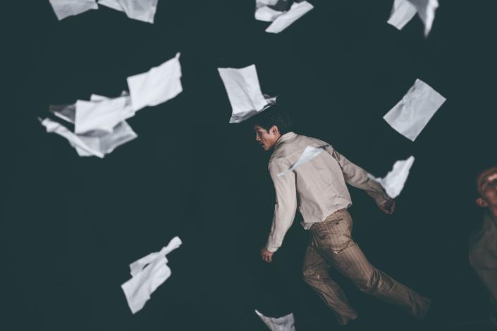 高導擅長從歷史片段中擷取出虛構的人物來探討當代議題。《感謝公主》劇照。（林育全攝／高俊耀提供）