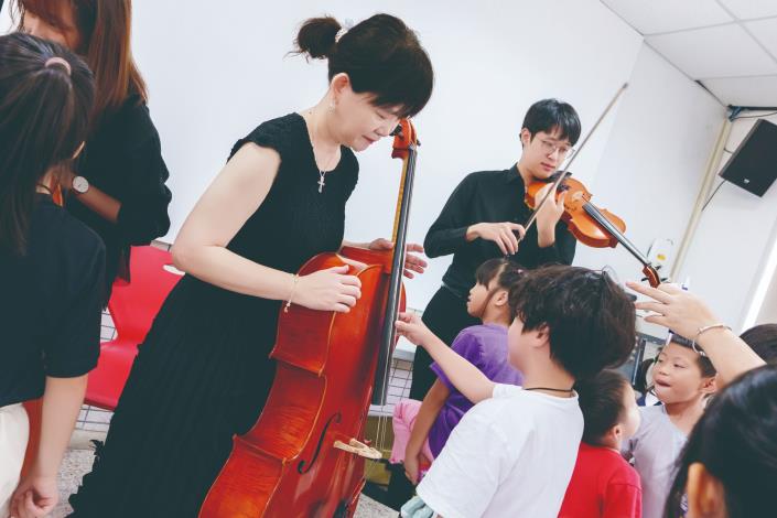 跨越空間的承諾 當樂聲在偏鄉響起、山海也有了回響