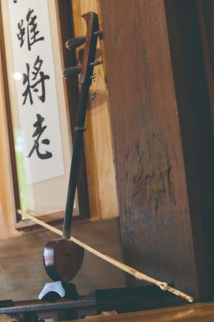 福路（古路）以殼子絃為中心，供奉西秦王爺，音調高亢、節奏流暢。（徐榕志攝）