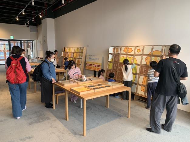 史前館康樂本館探索遊戲區 學童在遊戲中體驗臺灣史前文化