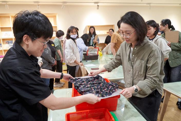 實作載體拖移法