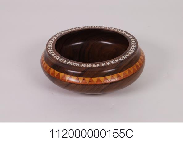 鑲貝木碗