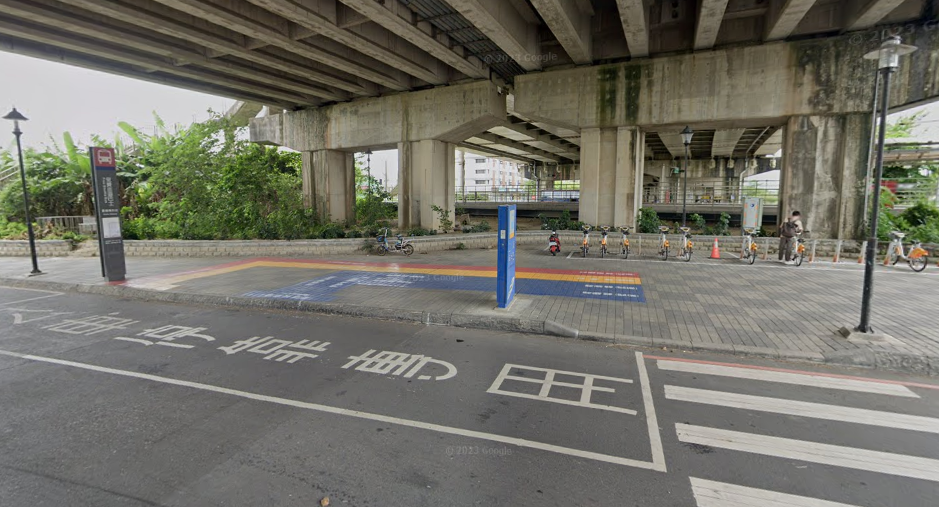 南科車站外