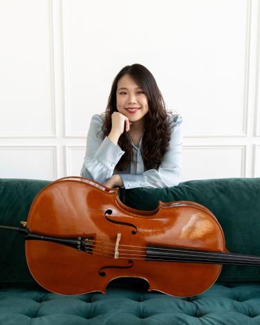 國臺交大提琴首席洪薇安，將擔任2026 NTSO國際青少年管弦樂營成果獨奏家，與學員同台演出，體現職業樂團首席在合奏與聲部帶領中的關鍵角色。