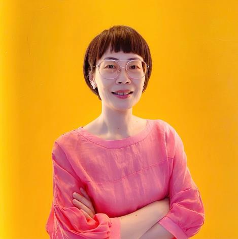 本身是作曲家的施孟玟老師再度受邀擔任國臺交「2026古典音樂大觀」主持人，將為學子解構弦樂四重奏及木管五重奏比賽指定曲