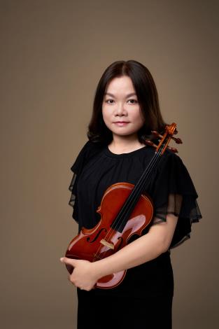 莊雅如 (CHUANG, Ya-Ju)