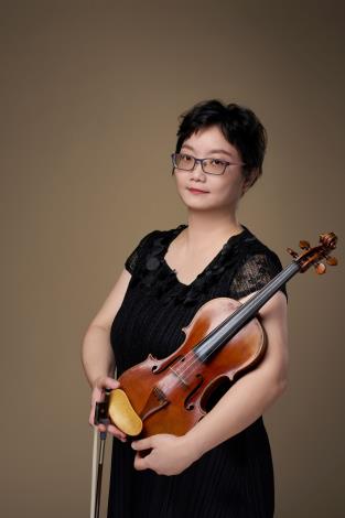 李香瑩 (LEE, Hsiang-Ying)