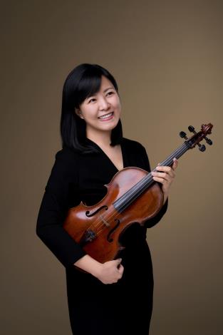 何真薾(HO, Chen-Erh)