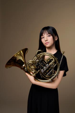 樓靜庭(LOU, Chin-Ting)