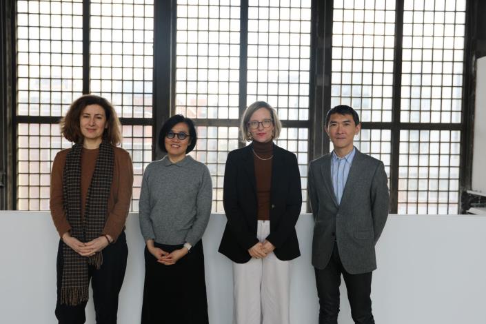 Hu Ching-fang (2nd from left), director of the Taiwan Cultural Center in Paris, noted that the Foundation Fiminco has the potential to become an iconic artistic hub in Europe