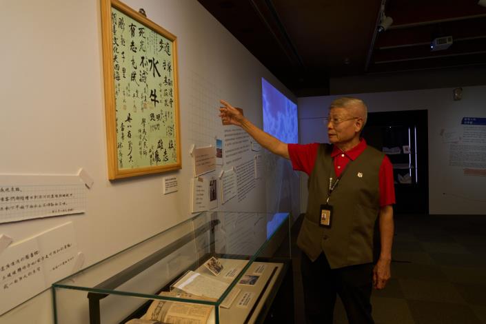 6導覽志工介紹特展