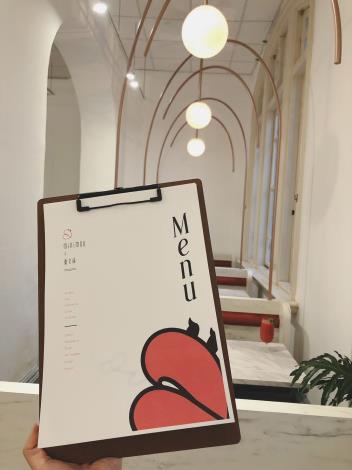 Minimou藝文咖啡廳定期更換餐點，提供優質餐飲服務