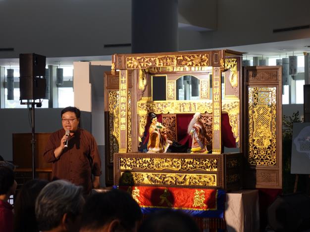 開場邀請蘇俊穎掌中木偶劇團帶來「鄭氏傳奇之風起波瀾」精采演出。