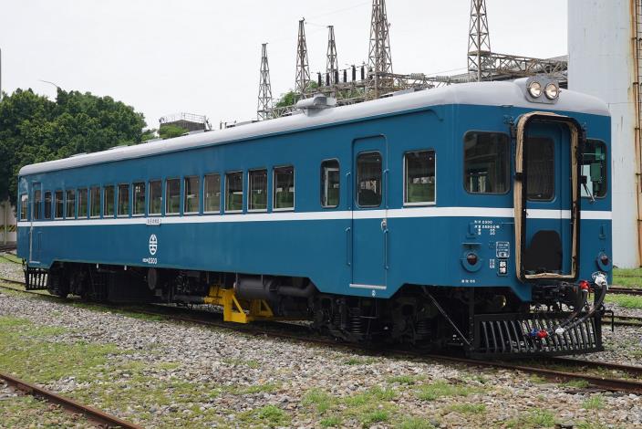 DR2300型柴油客車
