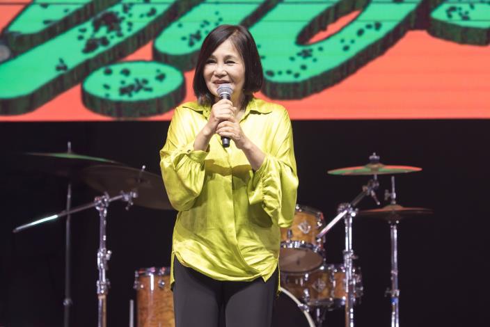 評審團總召集人官靈芝致詞