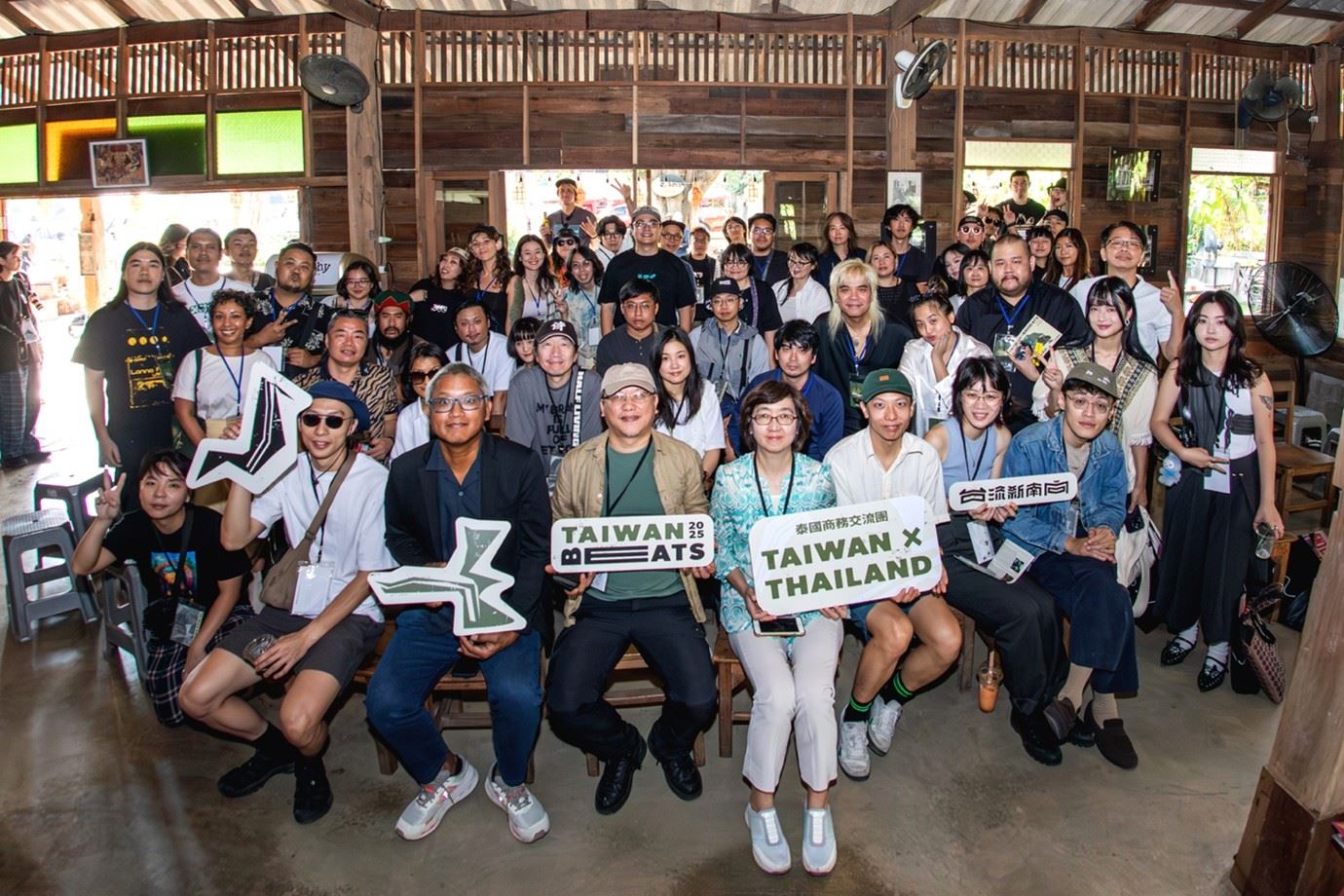 圖1-臺灣與清邁音樂產業人士進行媒合與交流