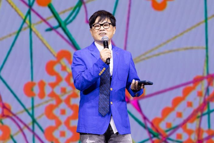 評審團總召集人蘇明淵致詞。