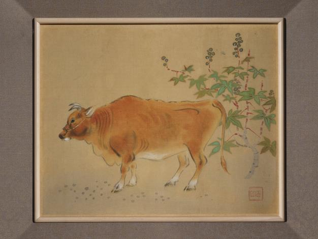 史博館「文物默默展」呈現林玉山1941年作品《黃牛》膠彩絹本遭蟲蛀孔的補洞工法。