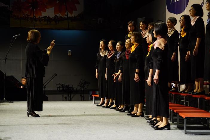 圖六112年度全國社會組合唱比賽「女聲組-銀質獎」得獎團隊-金華37室內合唱團
