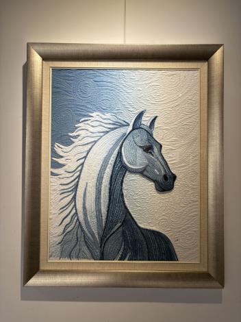 湯文君作品《駿影流光》