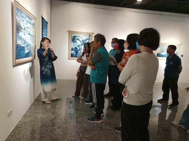 湯文君藍染創作展-志工導訓現場 (10)