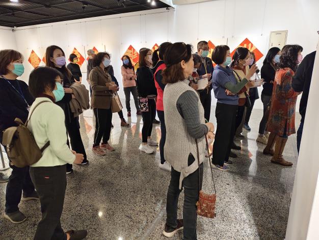 於同生知命書藝展-志工導訓現場 (17)