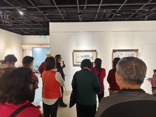 墨雲域境-墨雲畫會聯展-志工導訓現場 (2)