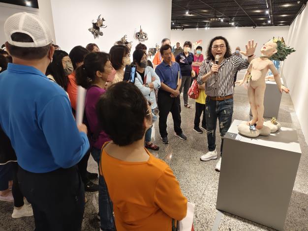 林時植陶藝複合媒材創作展-志工導訓現場 (7)