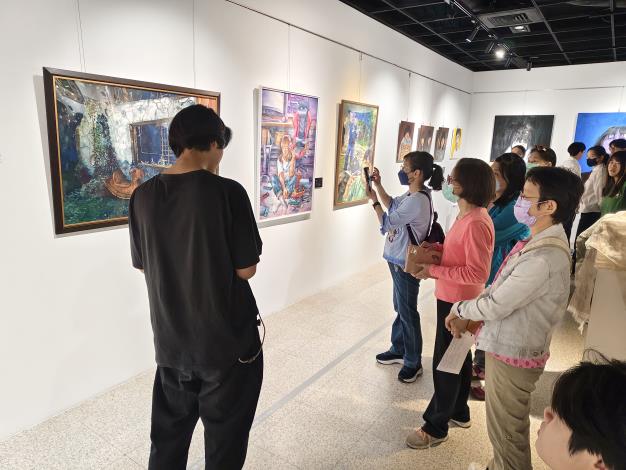 彰化藝術高中師生聯展-志工導訓現場 (3)