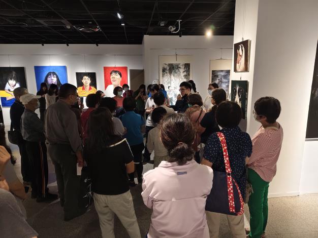 彰化藝術高中師生聯展-志工導訓現場 (7)