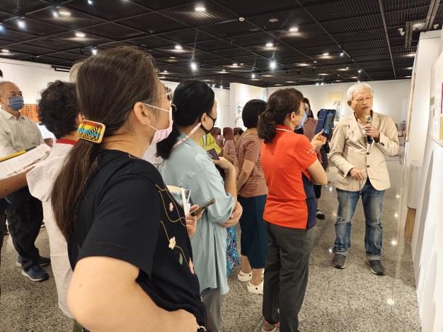 陳永模水墨創作展-志工導訓現場 (18)
