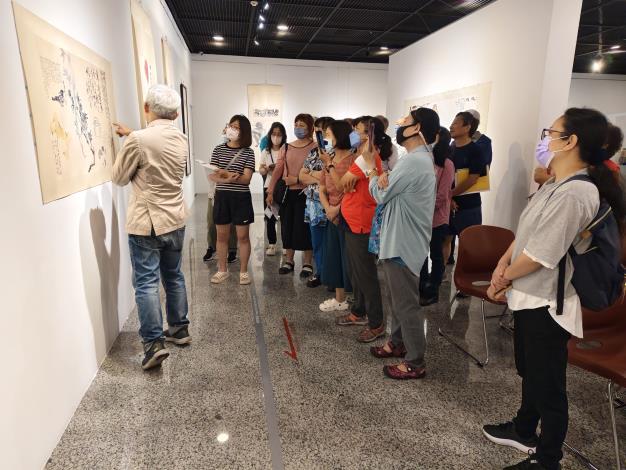 陳永模水墨創作展-志工導訓現場 (11)