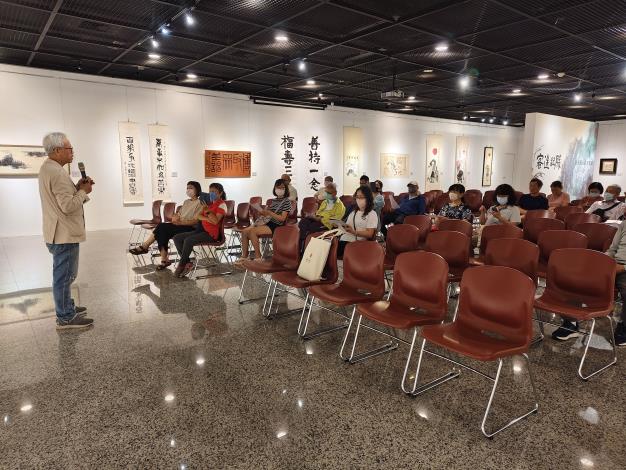 陳永模水墨創作展-志工導訓現場 (1)