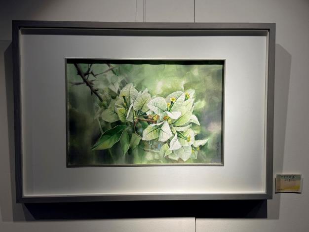 林世輝展出的作品〈白色九重葛〉