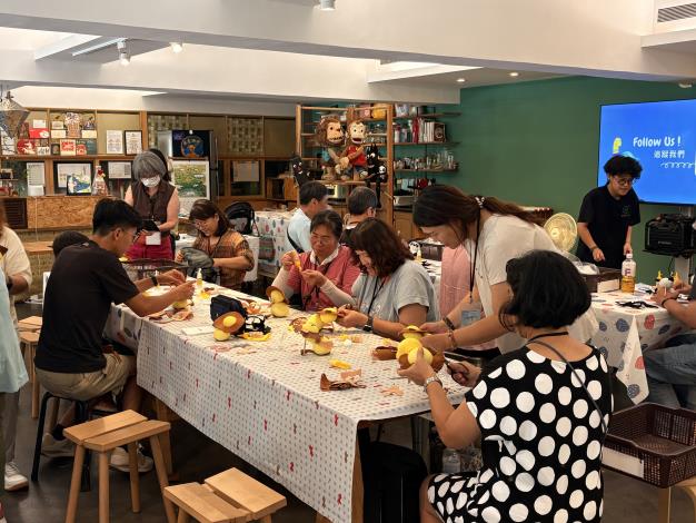 學員製作小偶體驗