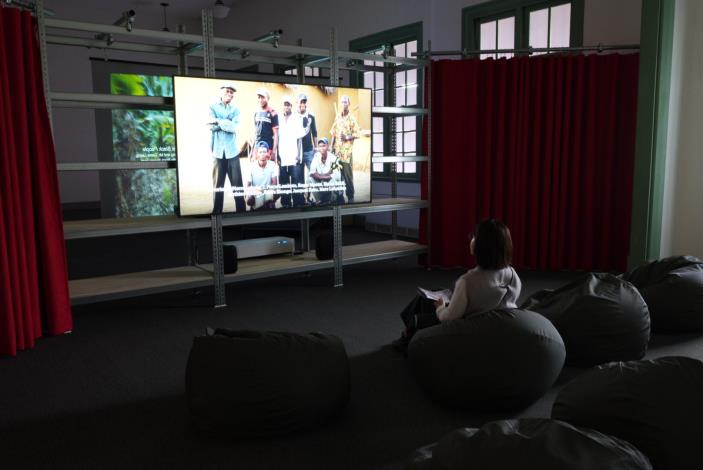 「再現建築光影氛圍」展區聚焦陽光、空氣、水、聲音與人居互動等無形感受，讓觀眾貼近建築氛圍的細膩層次。